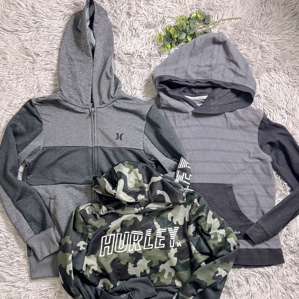 Hurley & quiksilver Gray and Camouflage Hoodie Trio bundle size M